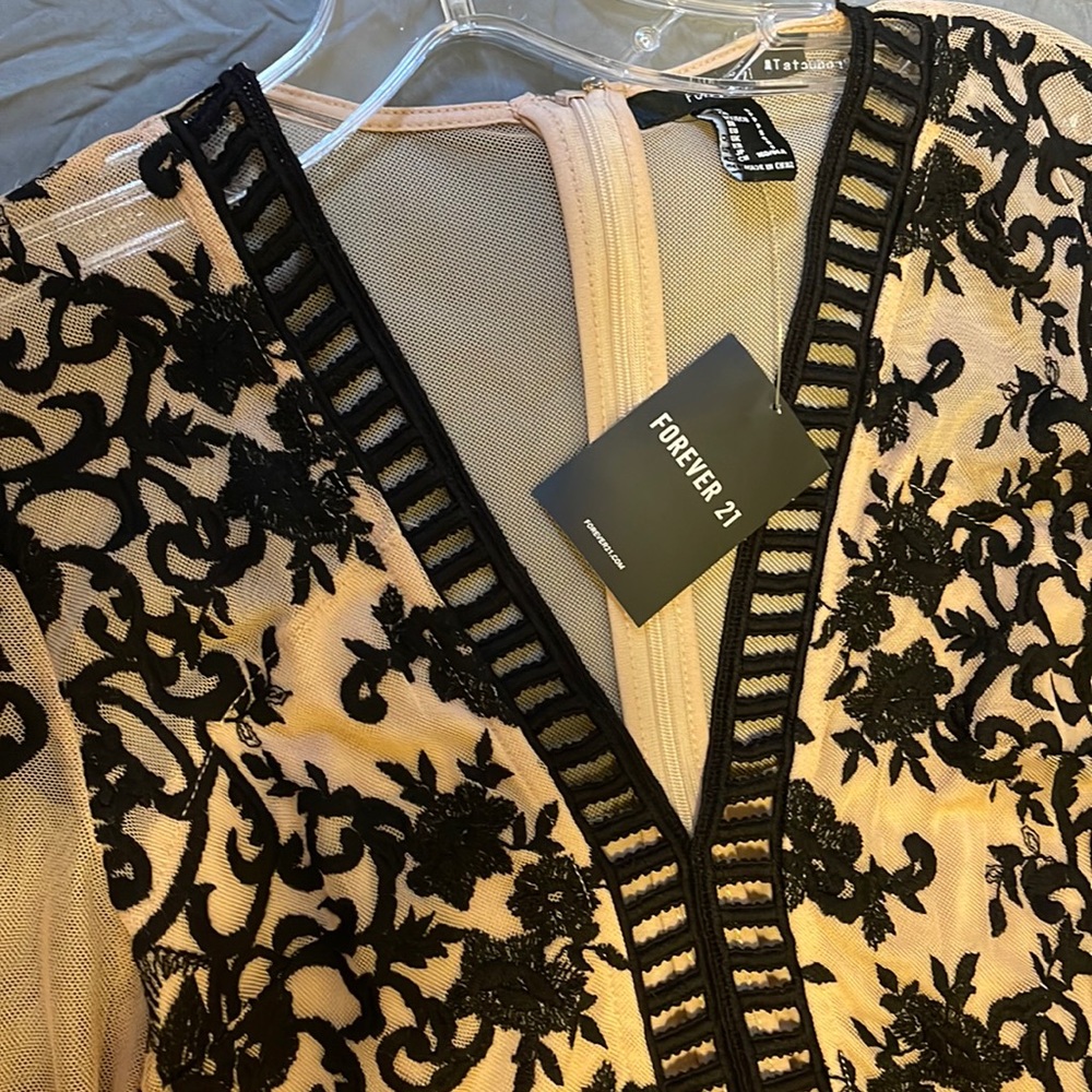 Mesh Floral Embroidery Maxi Dress